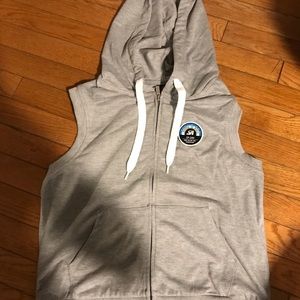Sleeveless zip up hoodie